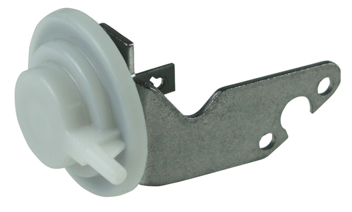 Bracket, Choke PullOff, 1966 Pontiac/Cutlass, TriPower