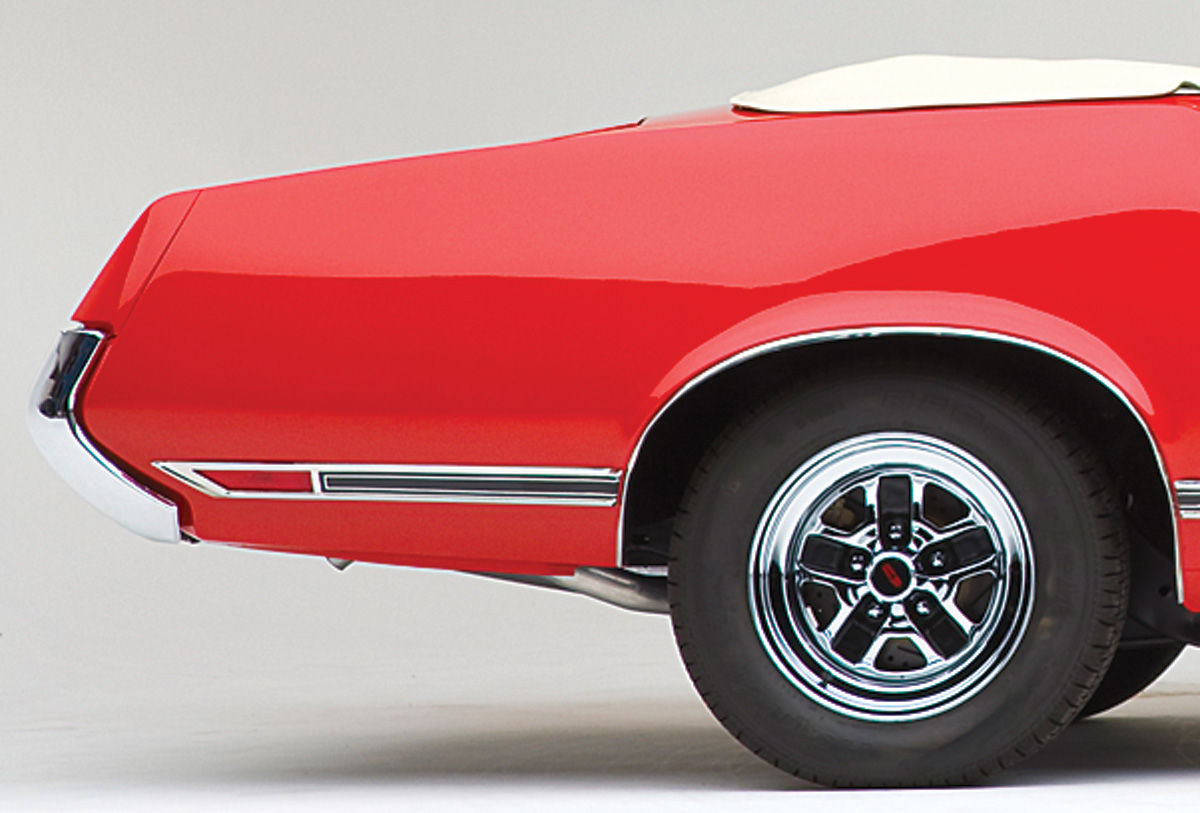 Molding, Body Side, 197071 Cutlass Supreme/SX, Rear of Quarter